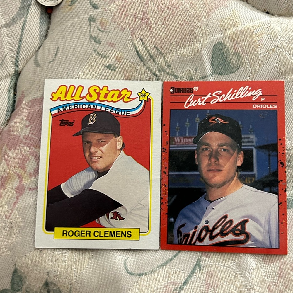 Curt schilling, Roger clemens, rare collectable topps throw back 1990’s cards